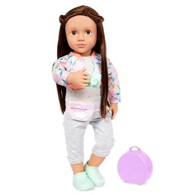 Our Generation Reese 18" Posable Travel Doll & Storybook - Image 4
