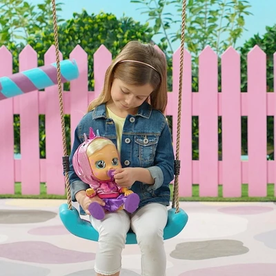 Cry Babies Kiss Me Stella 12" Baby Doll - Image 5