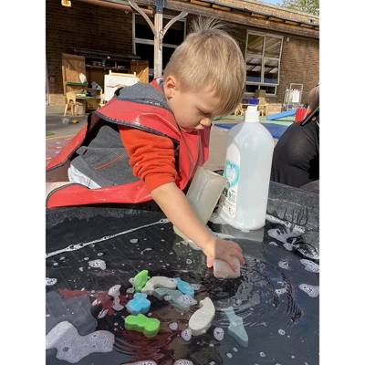 Yellow Door Little Lands β Ocean, Set Of 8 Stone Figures - Image 5