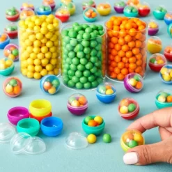 Blue Panda 250 Pack Vending Machine Capsules, 1 Inch Round Containers For Toy, Gumball Machine, 5 Colors