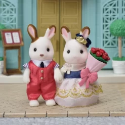 Calico Critters Town Series Cute Couple Set, Set Of 2 Collectivle Doll Figures With Fashion And Floral Accessories